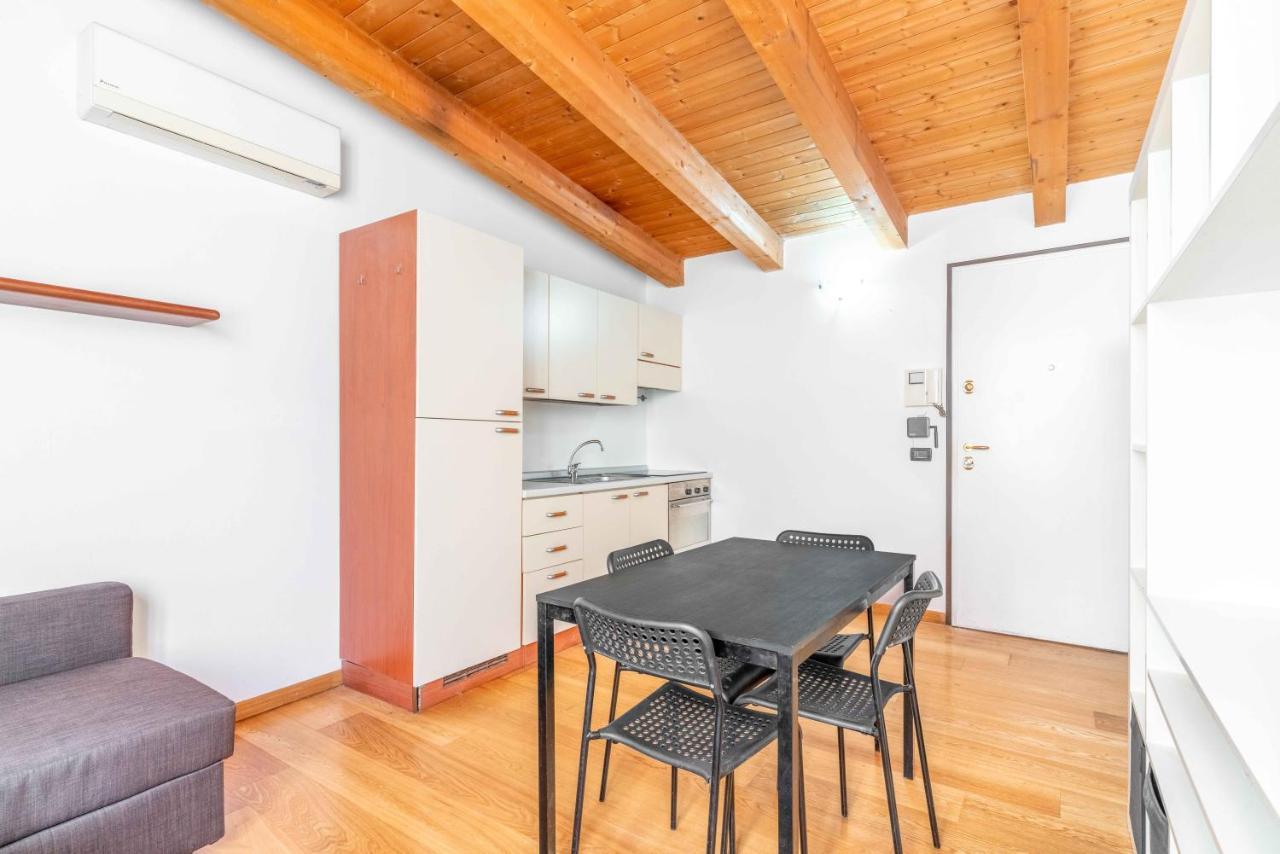 Mo37 Loreto- Duomo - Chic Apartment Milan Luaran gambar